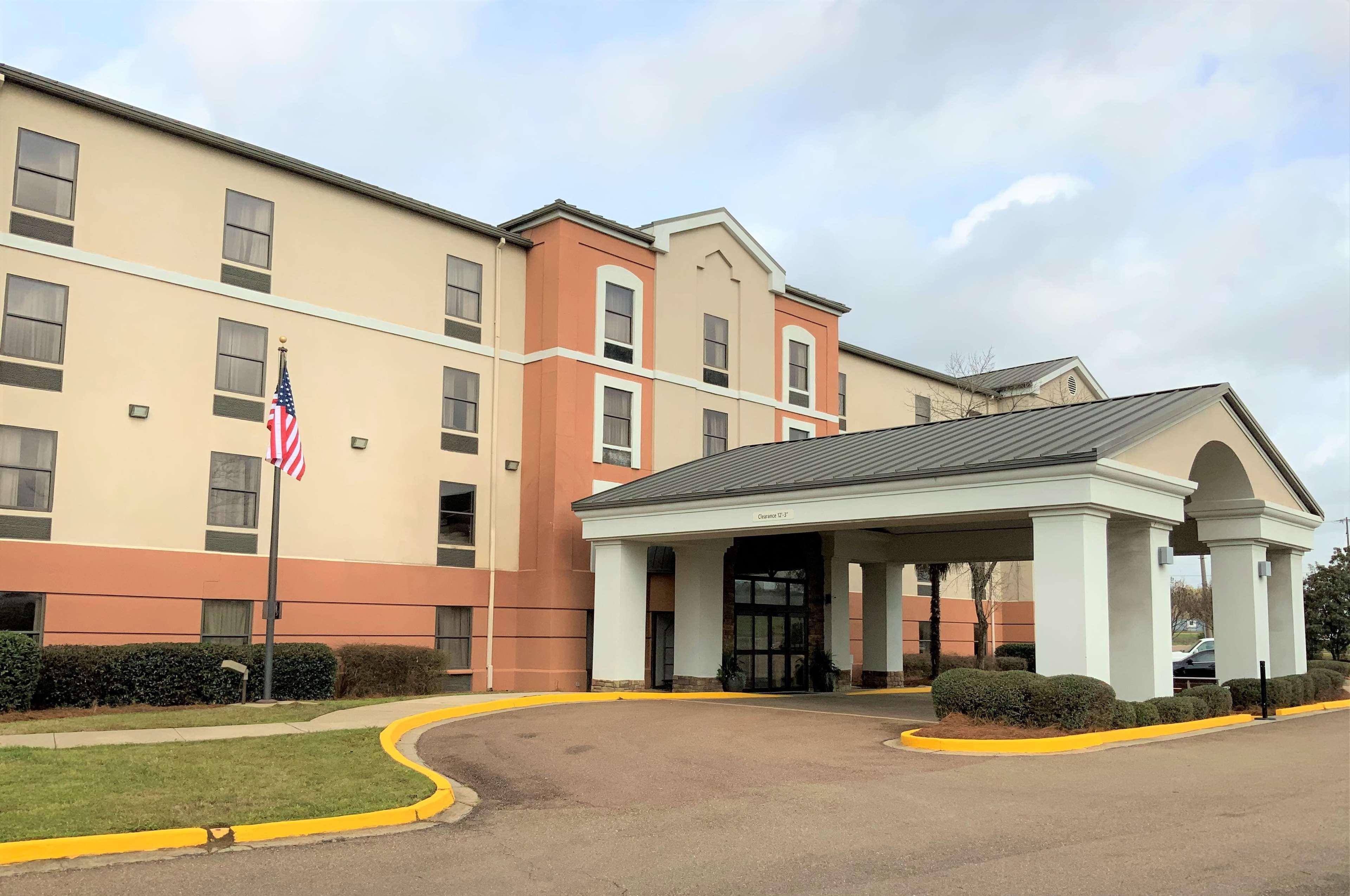 Wingate By Wyndham Jackson Ridgeland Hotel Exterior foto